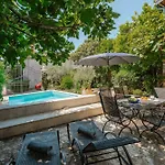Vila Istrian Garden *