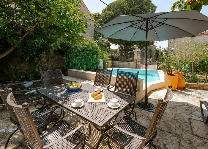 Villa Istrian Garden *